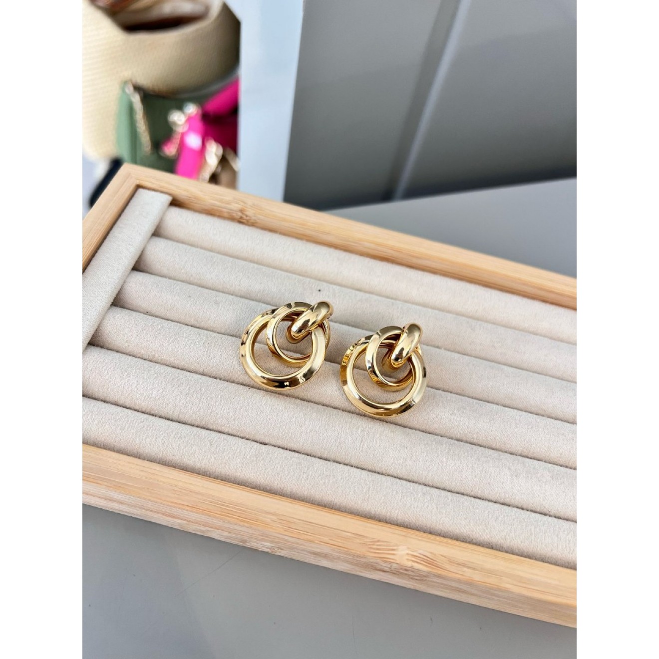 İç İçe Geçmeli Gold Küpe