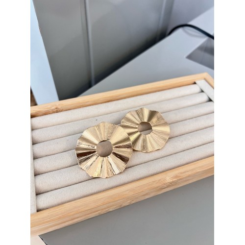 Gold Tırtıklı Küpe
