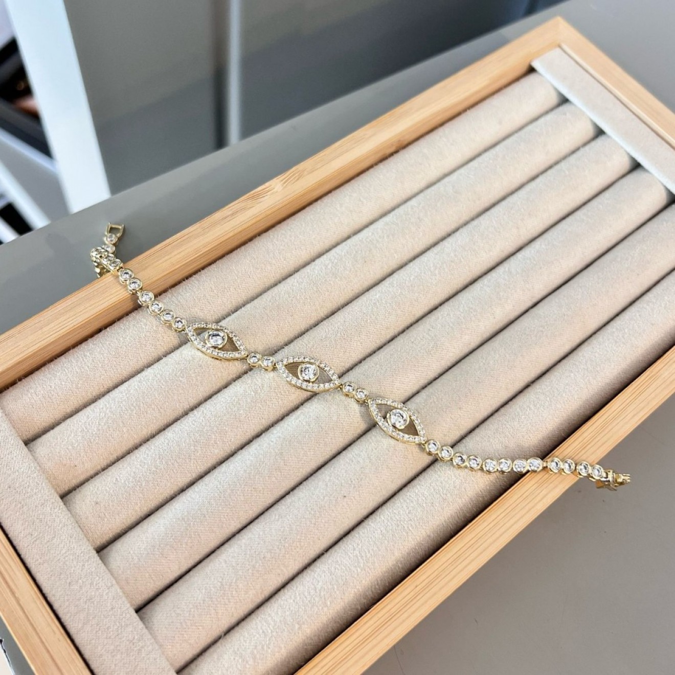 14 K Gözlü Gold Çelik Bileklik 14 K Gözlü Gold Çelik Bileklik