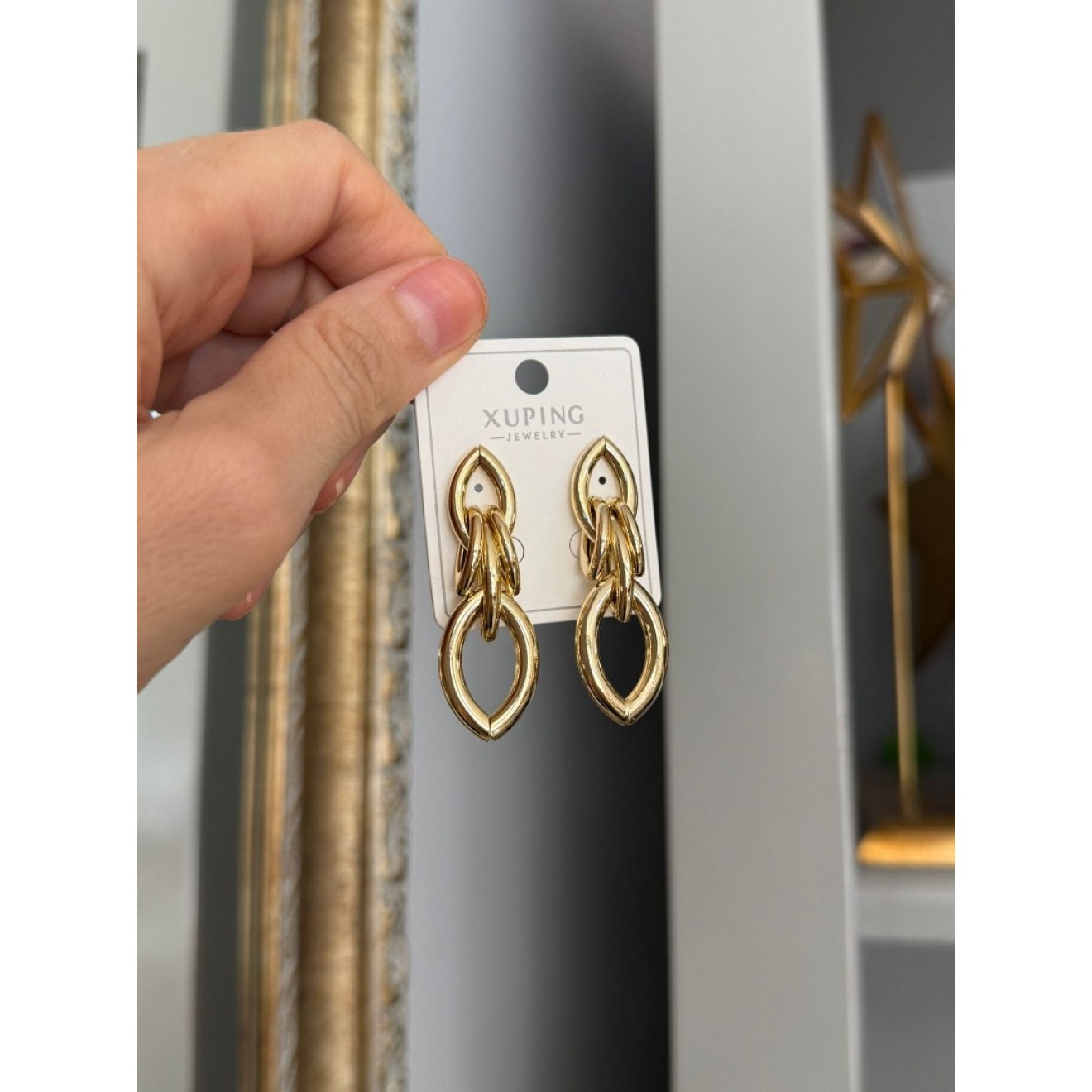 14K Renginde Sallantılı Çelik Küpe