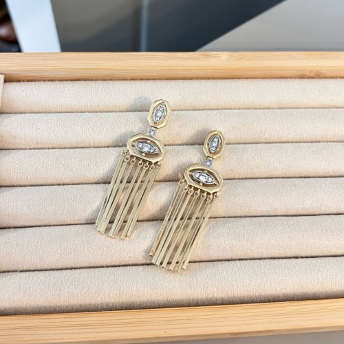 Marka Model Gold Sallantılı Küpe