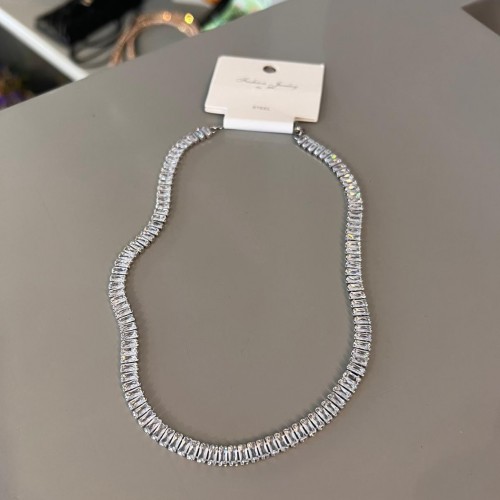 Baget Taşlı Çelik Kolye Silver