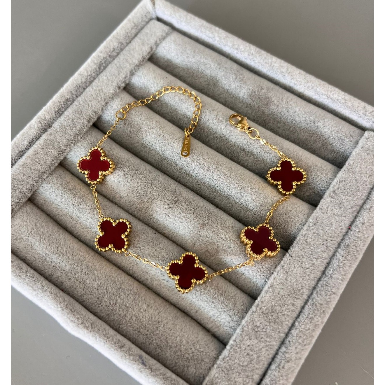 Marka Model Bordo Yonca Bileklik Marka Model Bordo Yonca Bileklik