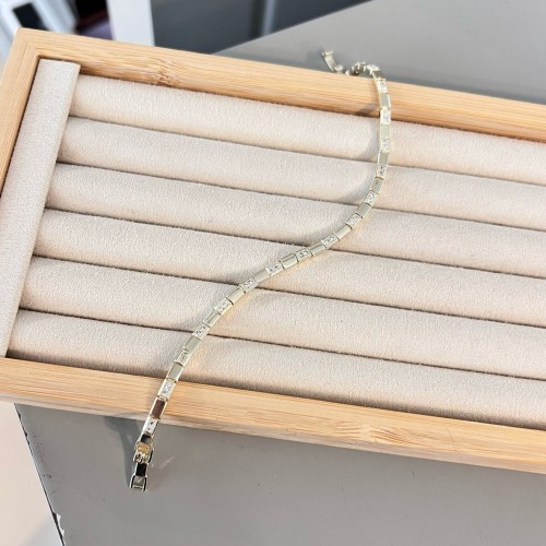 Taş Detaylı Gold Bileklik